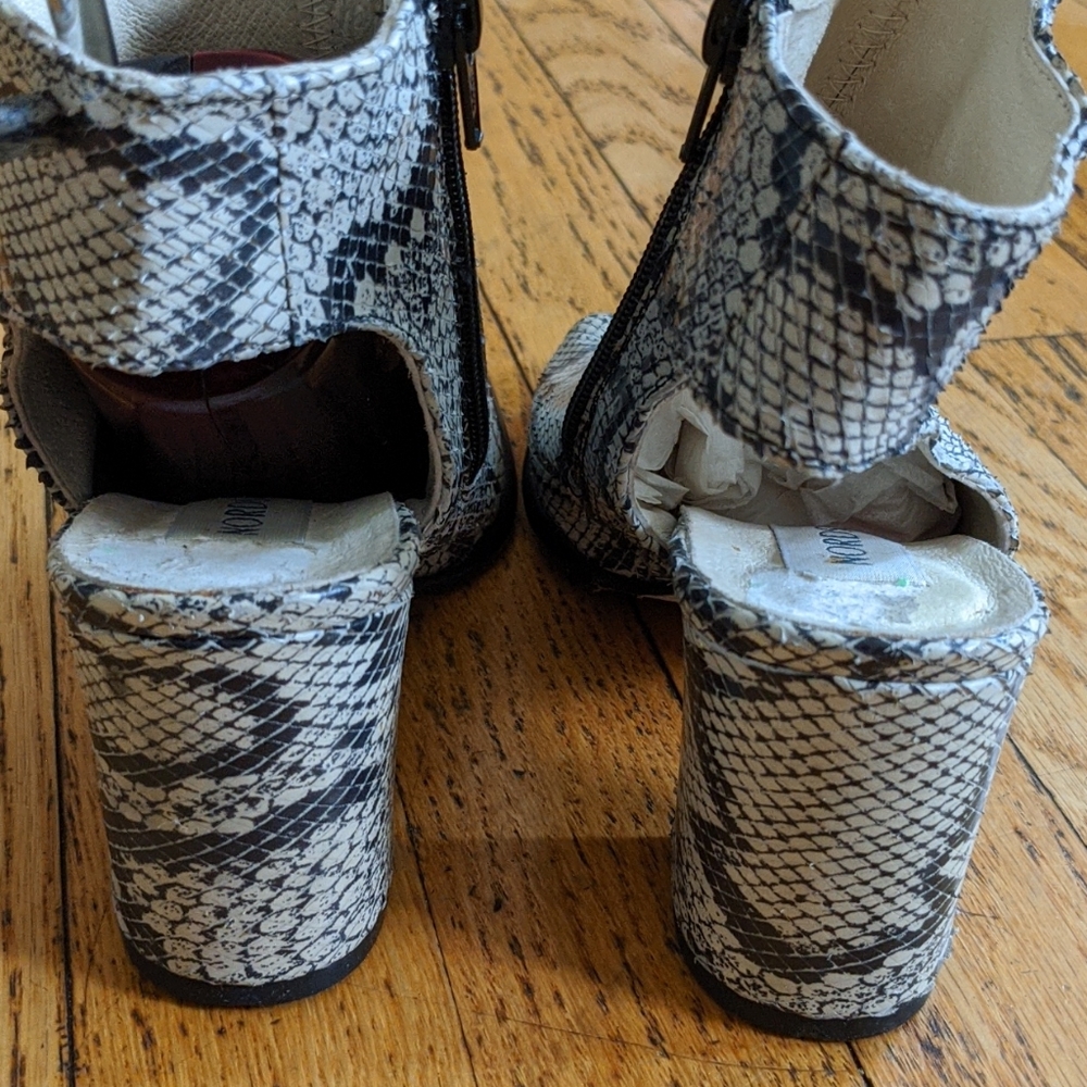 Vintage Snake skin Open toe Heels Nordstrom Size 6 - Picture 7 of 7
